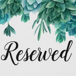 Reserved listing 💕